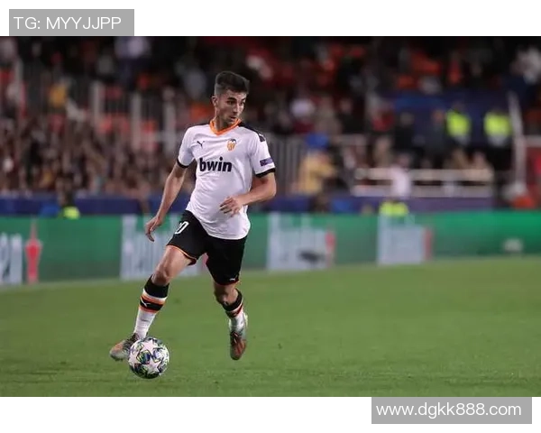 足球明星11号Ferran的崛起与传奇之路揭秘